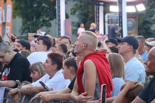 Chełm bawił się do późnego wieczora! „Lato z Radiem i Telewizją Polską” przyciągnęło tłumy [GALERIA ZDJĘĆ] 