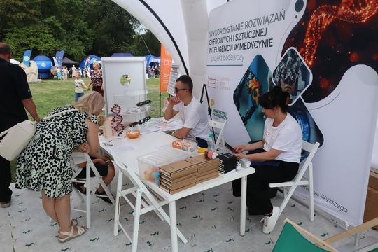 Chełm. Piknik Edukacyjny w ramach „Lato z Radiem i Telewizją Polską” w parku miejskim [GALERIA ZDJĘĆ] 