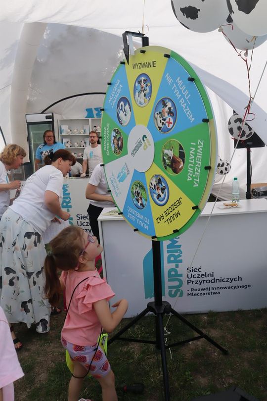 Chełm. Piknik Edukacyjny w ramach „Lato z Radiem i Telewizją Polską” w parku miejskim [GALERIA ZDJĘĆ] 