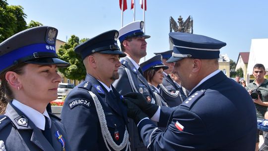 Święto Policji we Włodawie. Awanse dla 26 funkcjonariuszy i medale dla 13 mundurowych [GALERIA ZDJĘĆ]