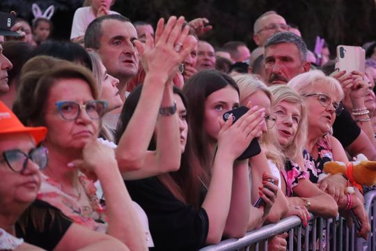 Chełm bawił się do późnego wieczora! „Lato z Radiem i Telewizją Polską” przyciągnęło tłumy [GALERIA ZDJĘĆ] 