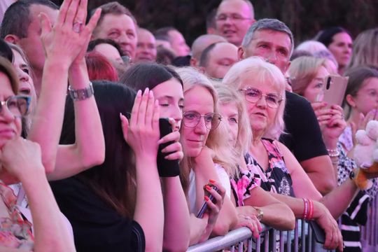 Chełm bawił się do późnego wieczora! „Lato z Radiem i Telewizją Polską” przyciągnęło tłumy [GALERIA ZDJĘĆ] 