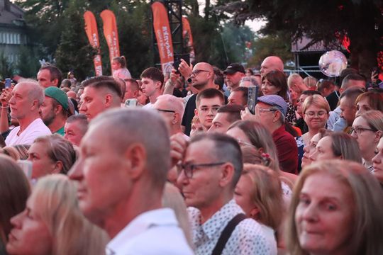 Chełm bawił się do późnego wieczora! „Lato z Radiem i Telewizją Polską” przyciągnęło tłumy [GALERIA ZDJĘĆ] 