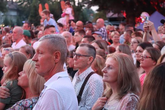 Chełm bawił się do późnego wieczora! „Lato z Radiem i Telewizją Polską” przyciągnęło tłumy [GALERIA ZDJĘĆ] 