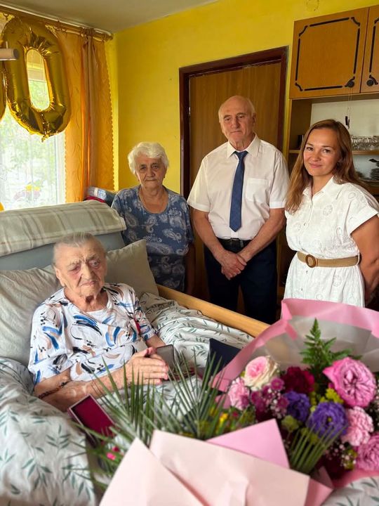 Gm. Izbica. 100 lat pani Genowefy. Wyjątkowy jubileusz mieszkanki gminy [GALERIA ZDJĘĆ] 