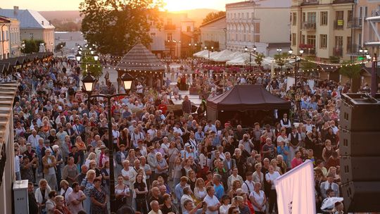 RETRO FEST w Chełmie! Zabawa na sto dwa! [GALERIA ZDJĘĆ]