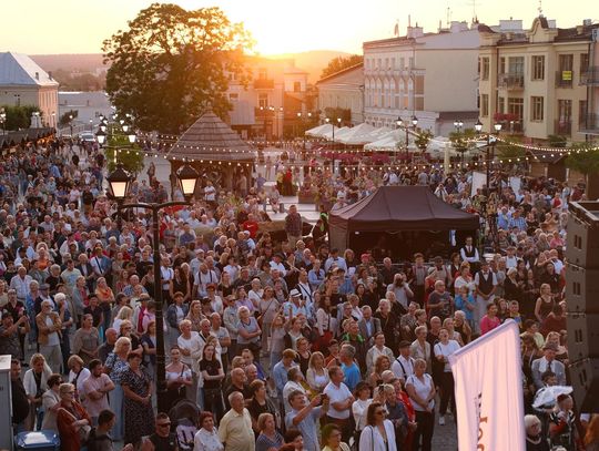 RETRO FEST w Chełmie! Zabawa na sto dwa! [GALERIA ZDJĘĆ]