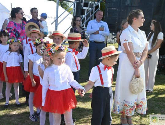Święto Plonów w Gorzkowie. Mieszkańcy podziękowali za tegoroczne zbiory [GALERIA ZDJĘĆ]