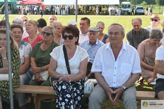 Święto Plonów w Gorzkowie. Mieszkańcy podziękowali za tegoroczne zbiory [GALERIA ZDJĘĆ] 