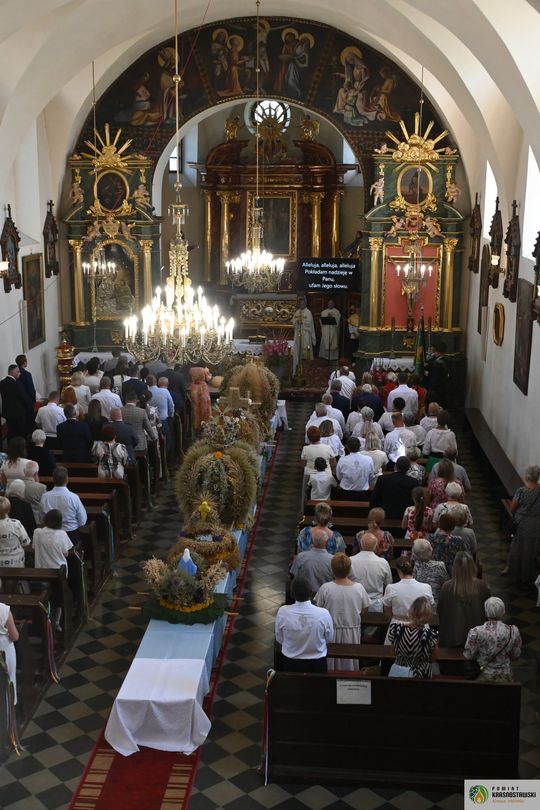 Święto Plonów w Gorzkowie. Mieszkańcy podziękowali za tegoroczne zbiory [GALERIA ZDJĘĆ] 