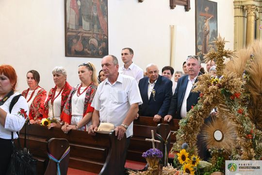 Święto Plonów w Gorzkowie. Mieszkańcy podziękowali za tegoroczne zbiory [GALERIA ZDJĘĆ] 