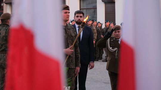 Chełm. Uroczysty capstrzyk żołnierzy Wojska Polskiego [GALERIA ZDJĘĆ]