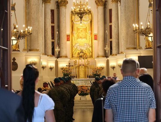 Święto Wojska Polskiego w Chełmie. Msza św. w bazylice [GALERIA ZDJĘĆ]