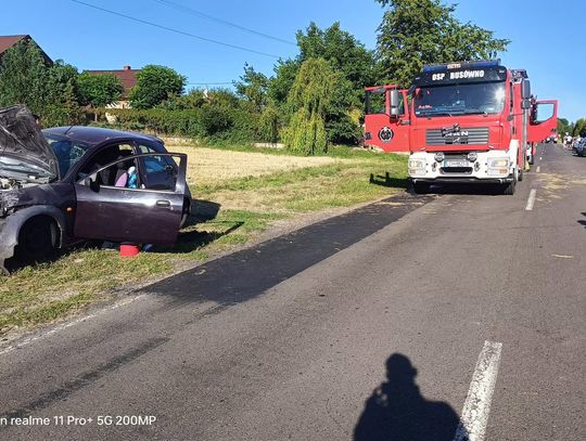 Wypadek w Busównie. Trzy osoby poszkodowane, lądował śmigłowiec LPR [ZDJĘCIA]
