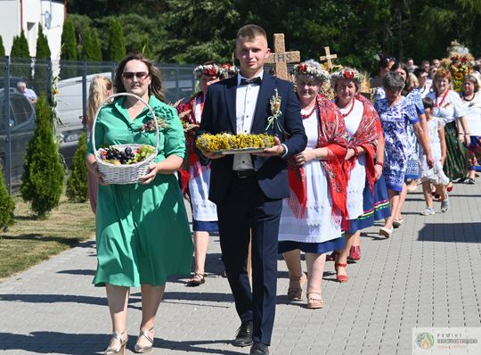 Dożynki Gminne w Kraśniczynie. Podziękowali za tegoroczne plony [GALERIA ZDJĘĆ] 