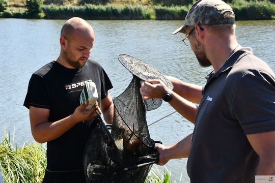 Krasnsytaw. Chmielakowe Zawody Wędkarskie nad Lubańką. 42 zawodników stanęło do rywalizacji [GALERIA ZDJĘĆ] 
