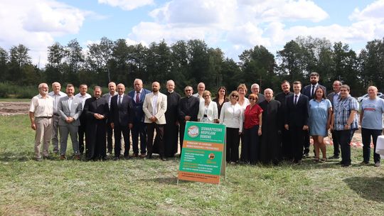 Gm. Chełm. Inauguracja budowy Centrum Wsparcia Hospicyjno-Opiekuńczego w Nowinach [GALERIA ZDJĘĆ]