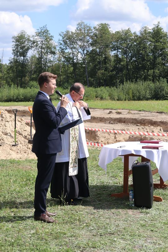 Gm. Chełm. Inauguracja budowy Centrum Wsparcia Hospicyjno-Opiekuńczego w Nowinach [GALERIA ZDJĘĆ] 