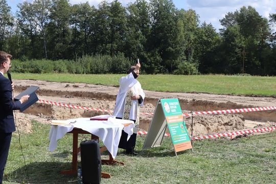 Gm. Chełm. Inauguracja budowy Centrum Wsparcia Hospicyjno-Opiekuńczego w Nowinach [GALERIA ZDJĘĆ] 