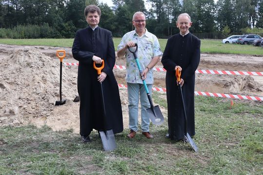 Gm. Chełm. Inauguracja budowy Centrum Wsparcia Hospicyjno-Opiekuńczego w Nowinach [GALERIA ZDJĘĆ] 