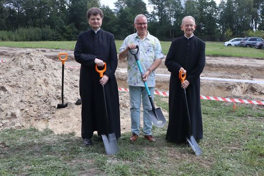 Gm. Chełm. Inauguracja budowy Centrum Wsparcia Hospicyjno-Opiekuńczego w Nowinach [GALERIA ZDJĘĆ] 