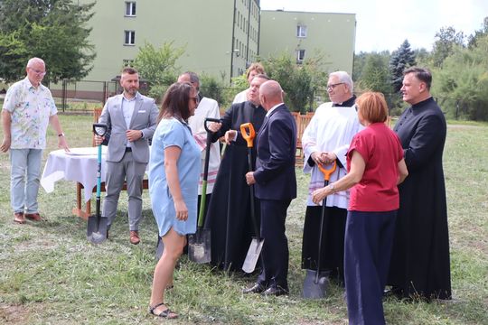 Gm. Chełm. Inauguracja budowy Centrum Wsparcia Hospicyjno-Opiekuńczego w Nowinach [GALERIA ZDJĘĆ] 
