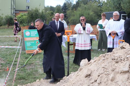 Gm. Chełm. Inauguracja budowy Centrum Wsparcia Hospicyjno-Opiekuńczego w Nowinach [GALERIA ZDJĘĆ] 