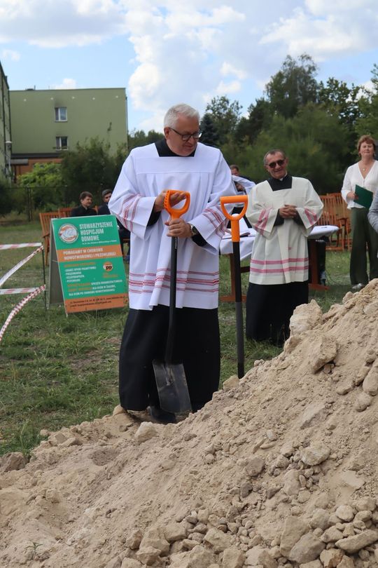 Gm. Chełm. Inauguracja budowy Centrum Wsparcia Hospicyjno-Opiekuńczego w Nowinach [GALERIA ZDJĘĆ] 