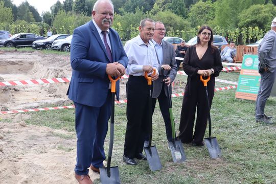 Gm. Chełm. Inauguracja budowy Centrum Wsparcia Hospicyjno-Opiekuńczego w Nowinach [GALERIA ZDJĘĆ] 