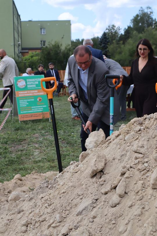 Gm. Chełm. Inauguracja budowy Centrum Wsparcia Hospicyjno-Opiekuńczego w Nowinach [GALERIA ZDJĘĆ] 
