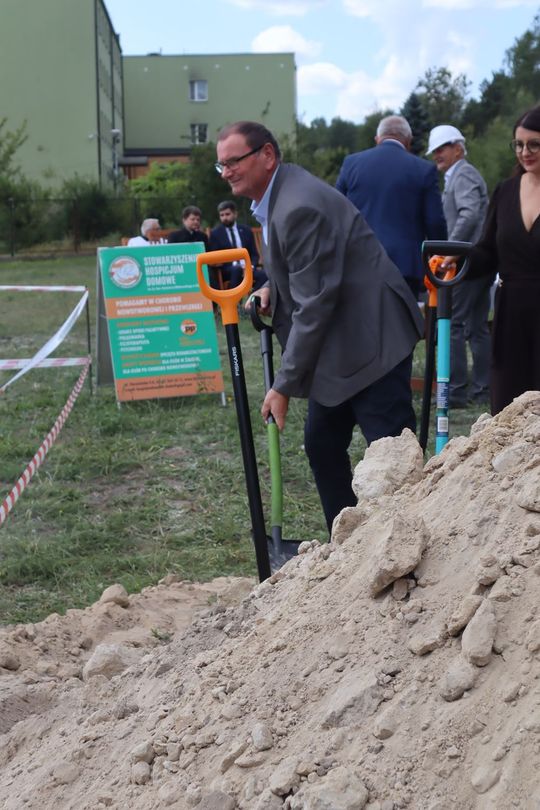 Gm. Chełm. Inauguracja budowy Centrum Wsparcia Hospicyjno-Opiekuńczego w Nowinach [GALERIA ZDJĘĆ] 
