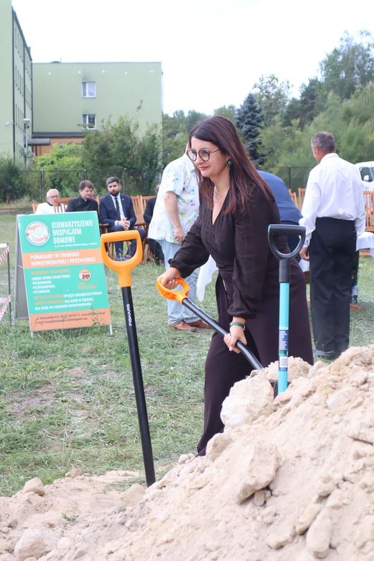 Gm. Chełm. Inauguracja budowy Centrum Wsparcia Hospicyjno-Opiekuńczego w Nowinach [GALERIA ZDJĘĆ] 