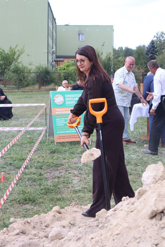 Gm. Chełm. Inauguracja budowy Centrum Wsparcia Hospicyjno-Opiekuńczego w Nowinach [GALERIA ZDJĘĆ] 