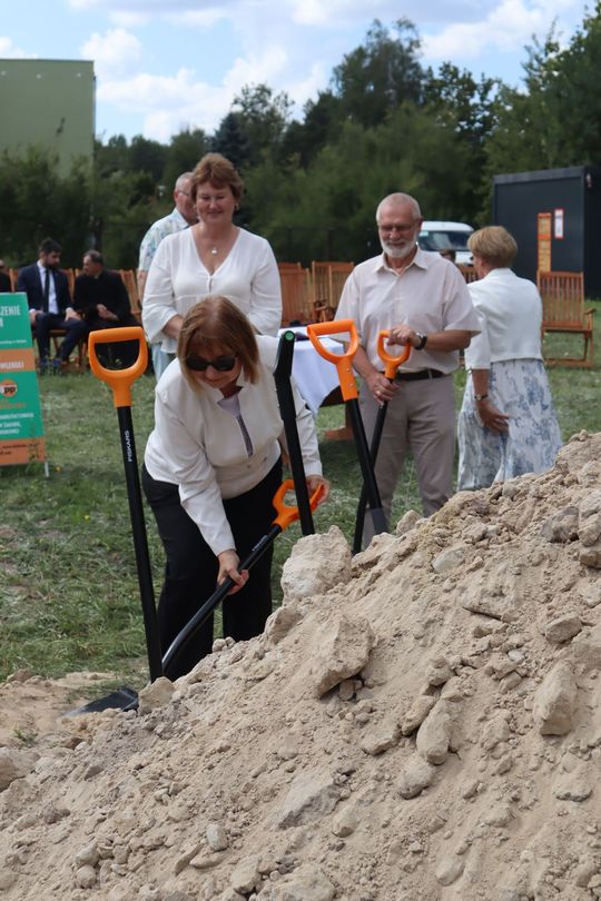 Gm. Chełm. Inauguracja budowy Centrum Wsparcia Hospicyjno-Opiekuńczego w Nowinach [GALERIA ZDJĘĆ] 