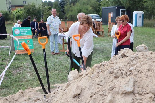Gm. Chełm. Inauguracja budowy Centrum Wsparcia Hospicyjno-Opiekuńczego w Nowinach [GALERIA ZDJĘĆ] 