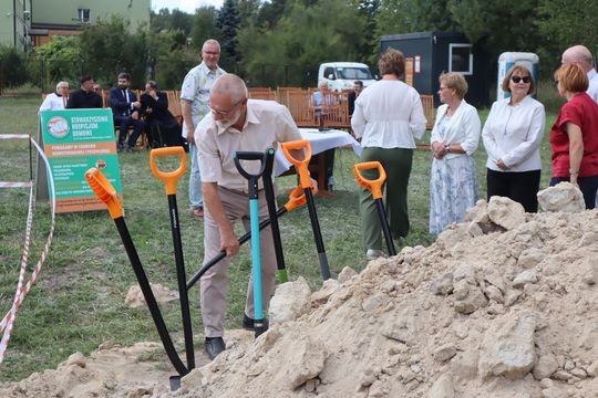 Gm. Chełm. Inauguracja budowy Centrum Wsparcia Hospicyjno-Opiekuńczego w Nowinach [GALERIA ZDJĘĆ] 