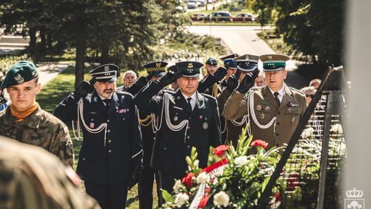 Chełm. Miejskie uroczystości upamiętniające ofiary oraz wszystkich, którzy walczyli w obronie Ojczyzny [GALERIA ZDJĘĆ]