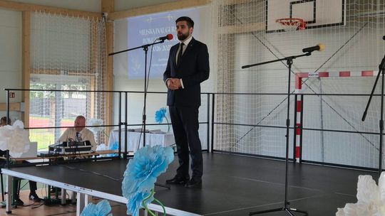 Nowy rok szkolny i nowa hala. Uroczysta inauguracja w chełmskiej „Trójce” [GALERIA ZDJĘĆ] 