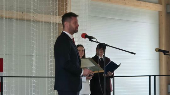 Nowy rok szkolny i nowa hala. Uroczysta inauguracja w chełmskiej „Trójce” [GALERIA ZDJĘĆ] 