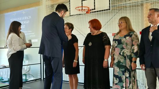 Nowy rok szkolny i nowa hala. Uroczysta inauguracja w chełmskiej „Trójce” [GALERIA ZDJĘĆ] 