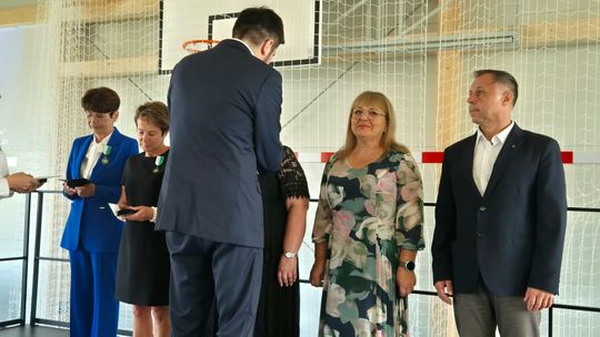 Nowy rok szkolny i nowa hala. Uroczysta inauguracja w chełmskiej „Trójce” [GALERIA ZDJĘĆ] 