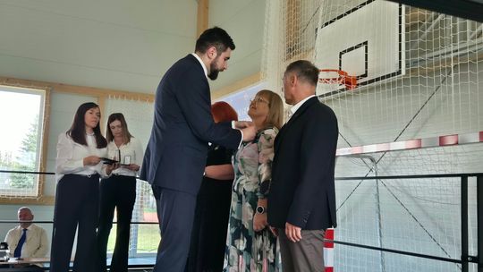 Nowy rok szkolny i nowa hala. Uroczysta inauguracja w chełmskiej „Trójce” [GALERIA ZDJĘĆ] 
