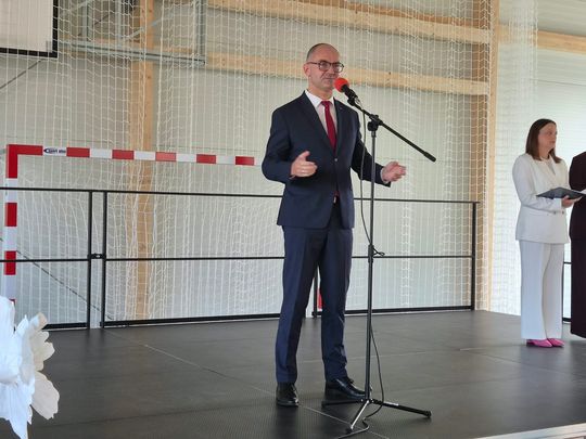 Nowy rok szkolny i nowa hala. Uroczysta inauguracja w chełmskiej „Trójce” [GALERIA ZDJĘĆ] 