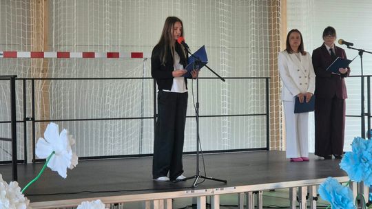 Nowy rok szkolny i nowa hala. Uroczysta inauguracja w chełmskiej „Trójce” [GALERIA ZDJĘĆ] 