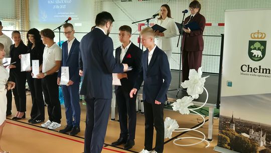 Nowy rok szkolny i nowa hala. Uroczysta inauguracja w chełmskiej „Trójce” [GALERIA ZDJĘĆ] 