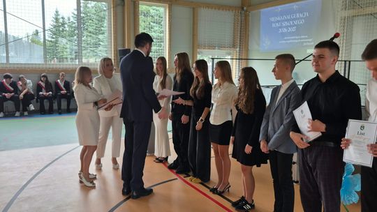 Nowy rok szkolny i nowa hala. Uroczysta inauguracja w chełmskiej „Trójce” [GALERIA ZDJĘĆ] 
