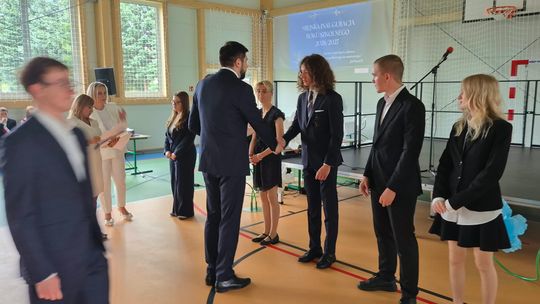 Nowy rok szkolny i nowa hala. Uroczysta inauguracja w chełmskiej „Trójce” [GALERIA ZDJĘĆ] 
