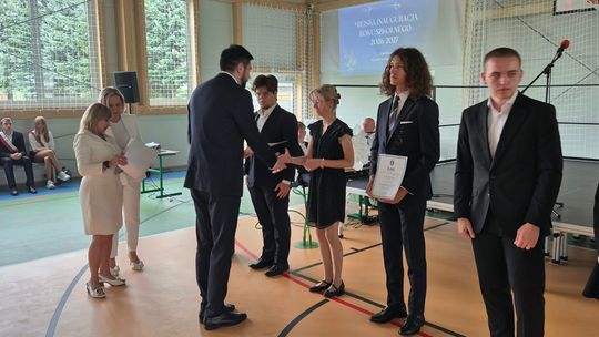 Nowy rok szkolny i nowa hala. Uroczysta inauguracja w chełmskiej „Trójce” [GALERIA ZDJĘĆ] 
