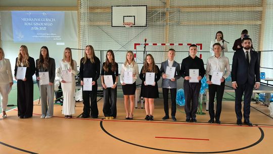 Nowy rok szkolny i nowa hala. Uroczysta inauguracja w chełmskiej „Trójce” [GALERIA ZDJĘĆ] 