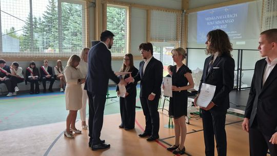 Nowy rok szkolny i nowa hala. Uroczysta inauguracja w chełmskiej „Trójce” [GALERIA ZDJĘĆ] 
